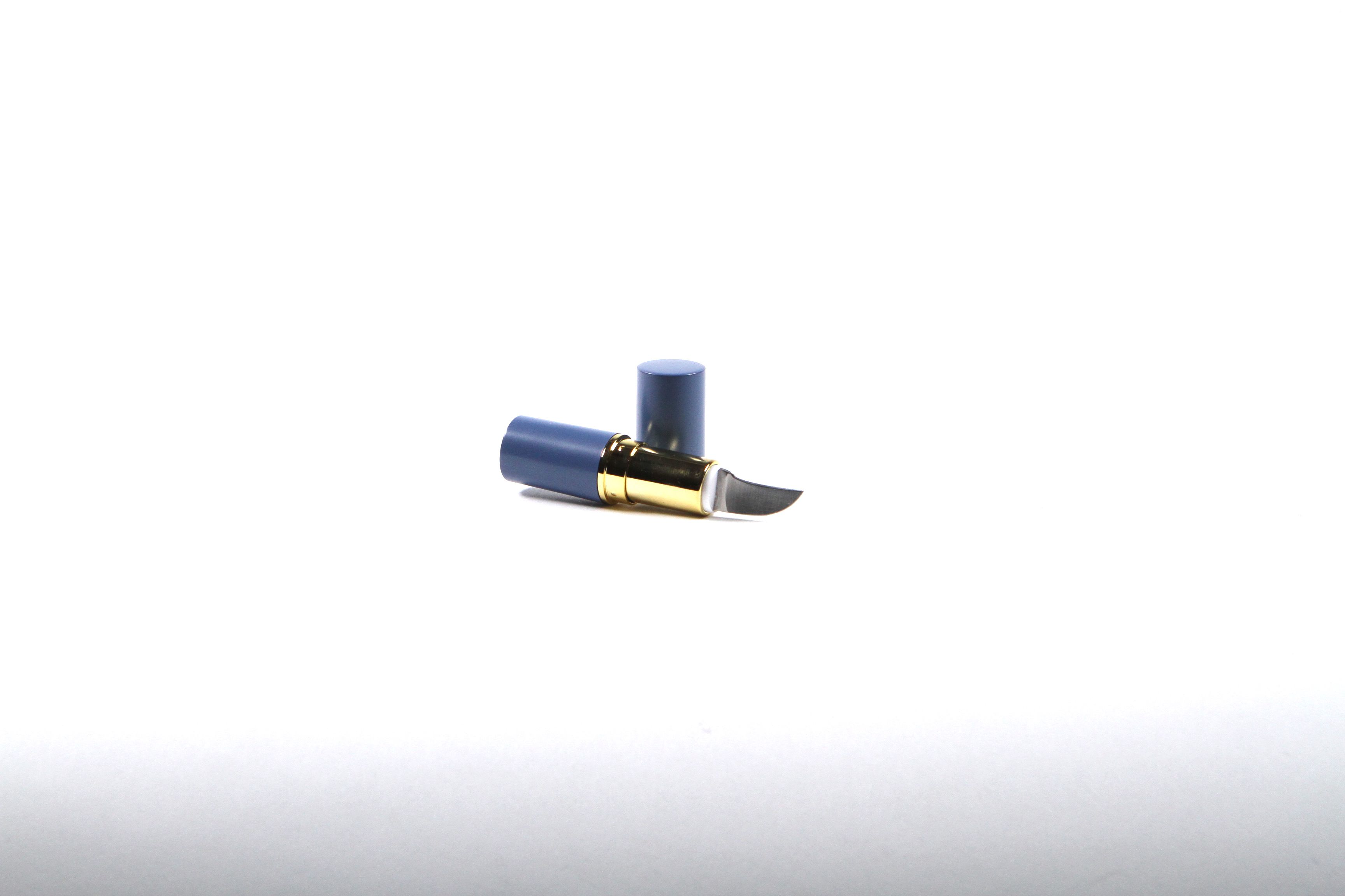 Femme Fatale Lip Stick Knife TEXAS ATROXX